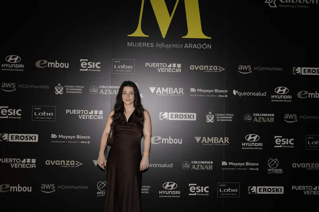 photocall-premios-mujeres-influyentes-aragon-2026 (14)