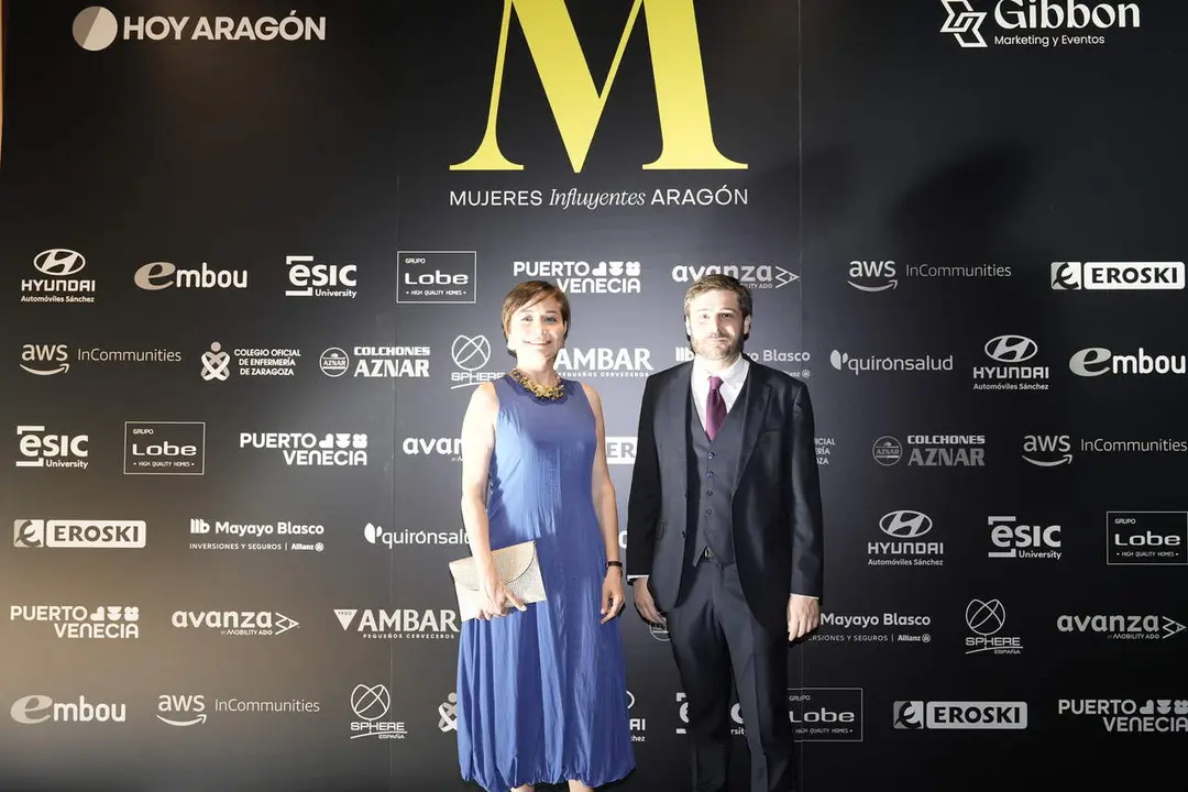 photocall-premios-mujeres-influyentes-aragon-2026 (23)