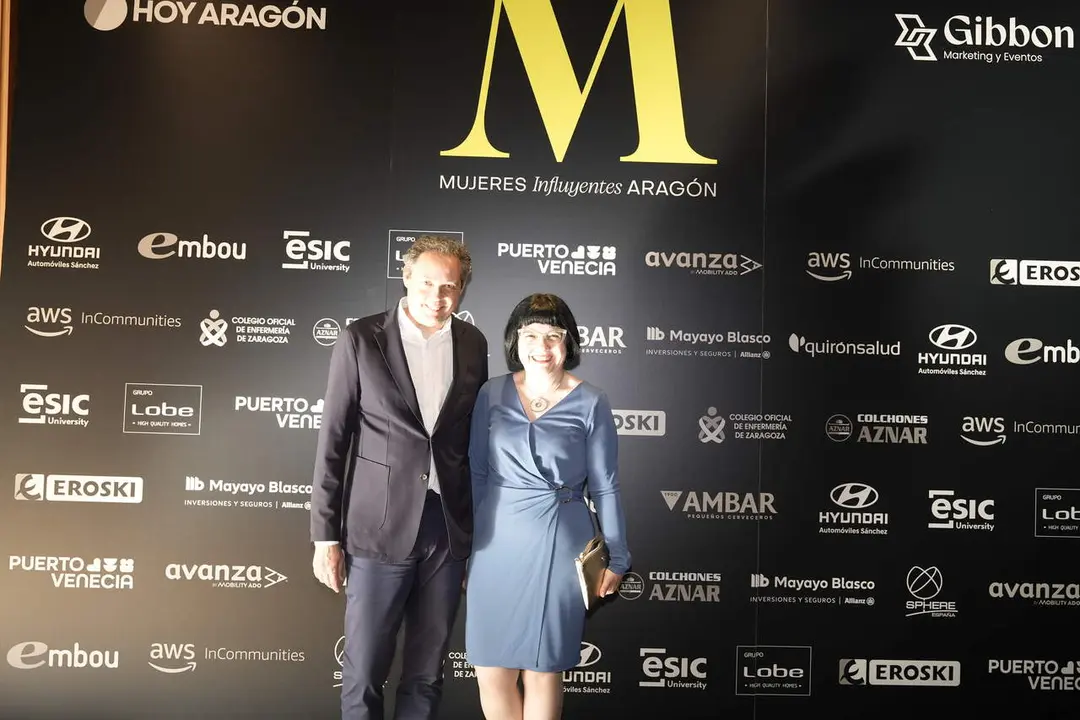 photocall-premios-mujeres-influyentes-aragon-2026 (24)