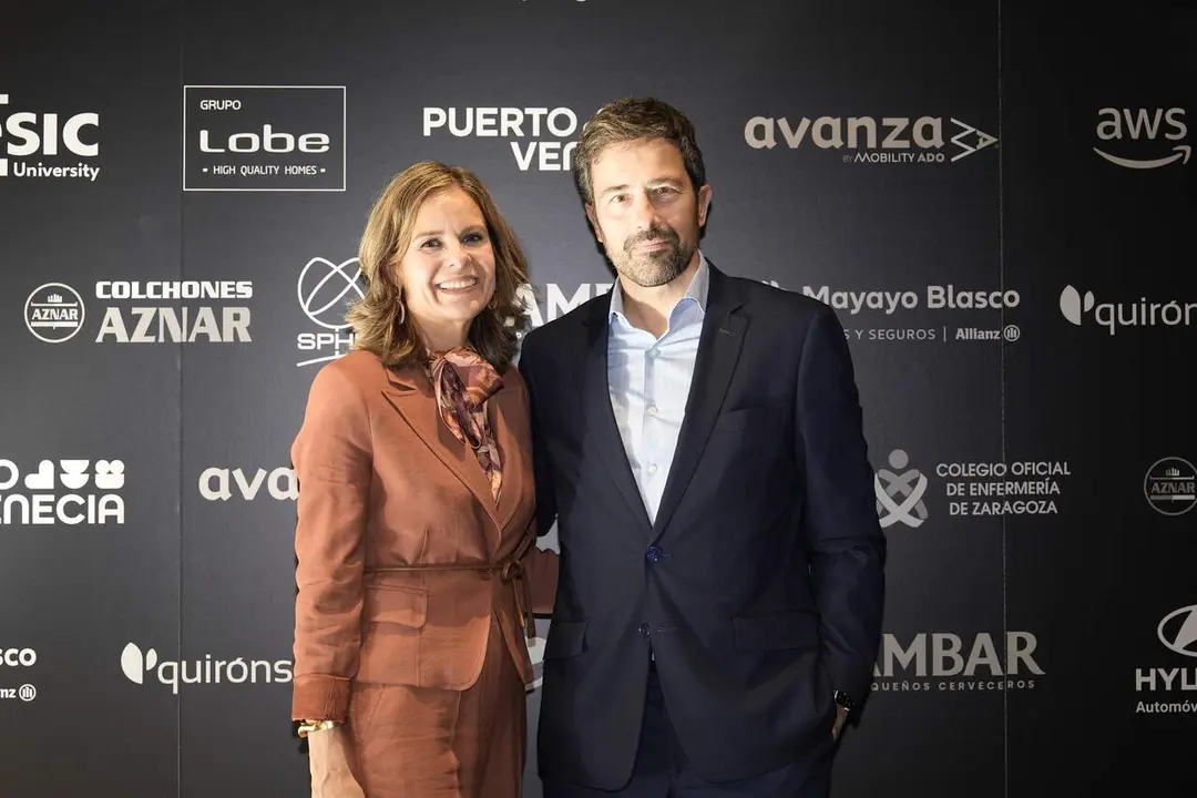 photocall-premios-mujeres-influyentes-aragon-2026 (26)