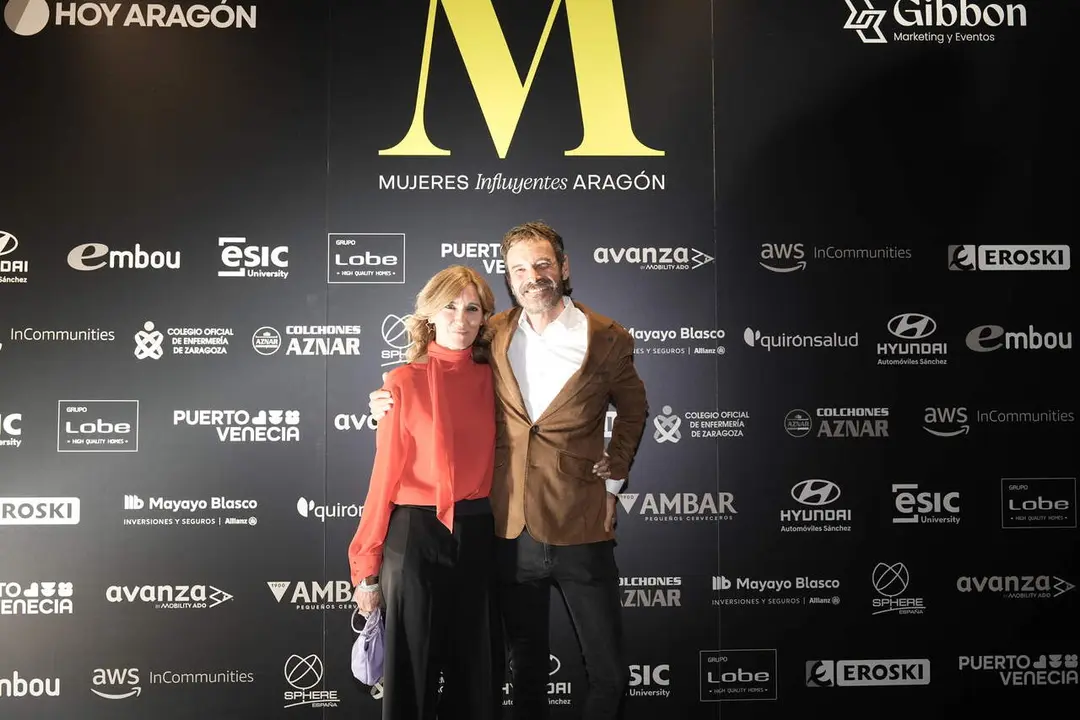 photocall-premios-mujeres-influyentes-aragon-2026 (31)
