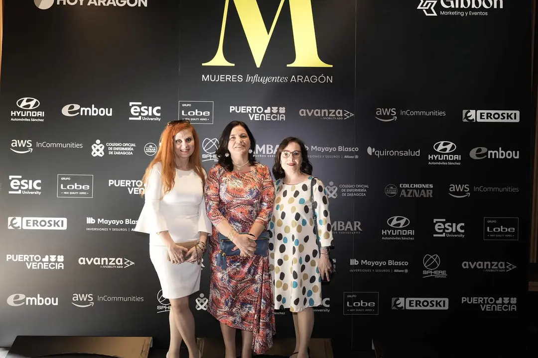 photocall-premios-mujeres-influyentes-aragon-2026 (35)
