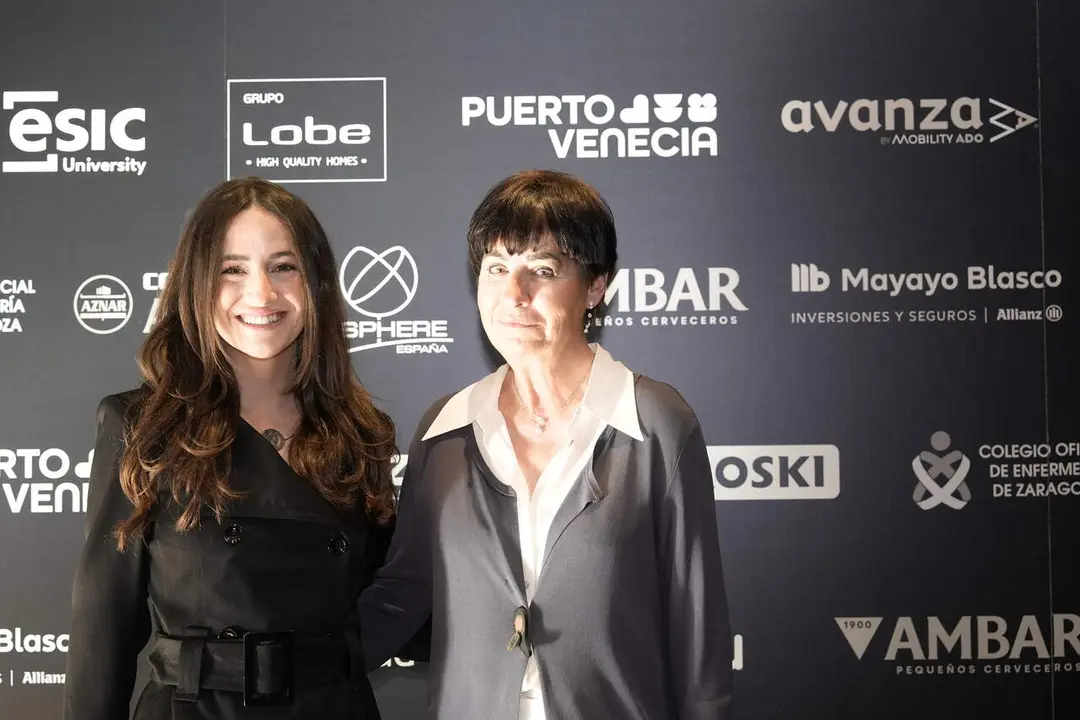 photocall-premios-mujeres-influyentes-aragon-2026 (37)