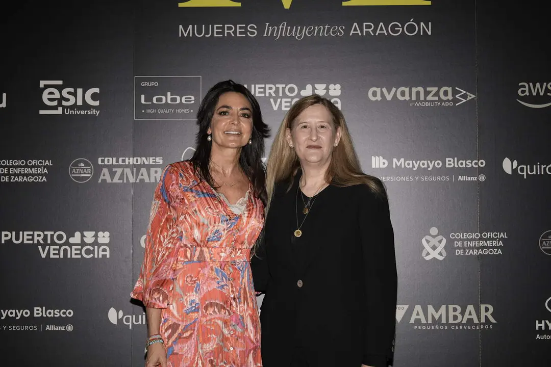 Photocall de la gala de los Premios Mujeres Influyentes de Arag&oacute;n 2026. / &Aacute;LVARO 2026