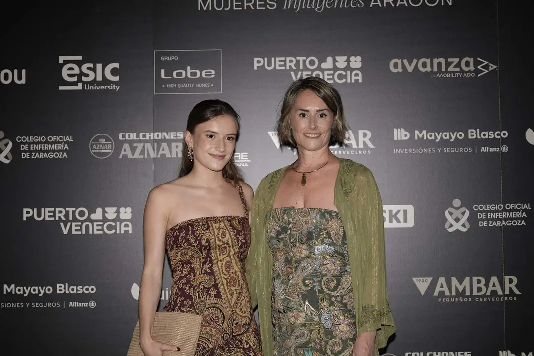 photocall-premios-mujeres-influyentes-aragon-2026 (12)