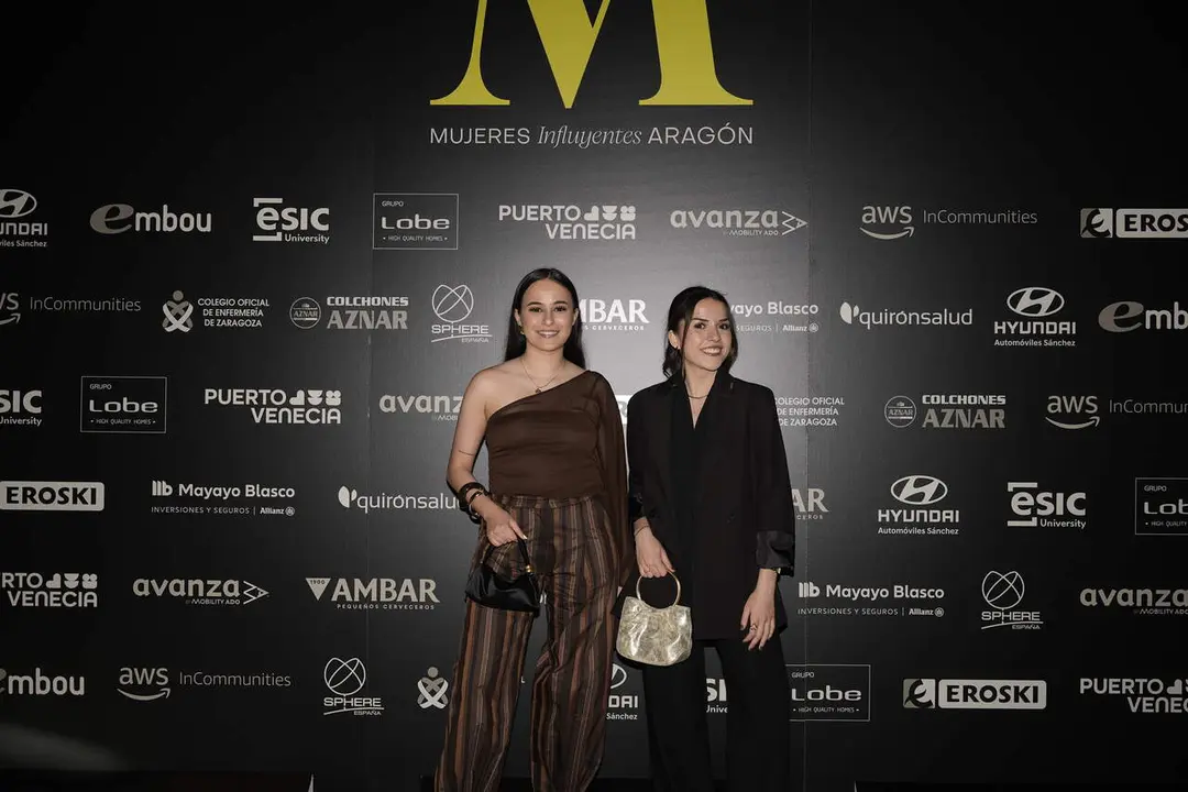 photocall-premios-mujeres-influyentes-aragon-2026 (8)