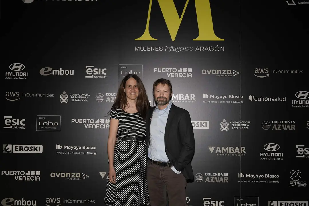 photocall-premios-mujeres-influyentes-aragon-2026 (1)