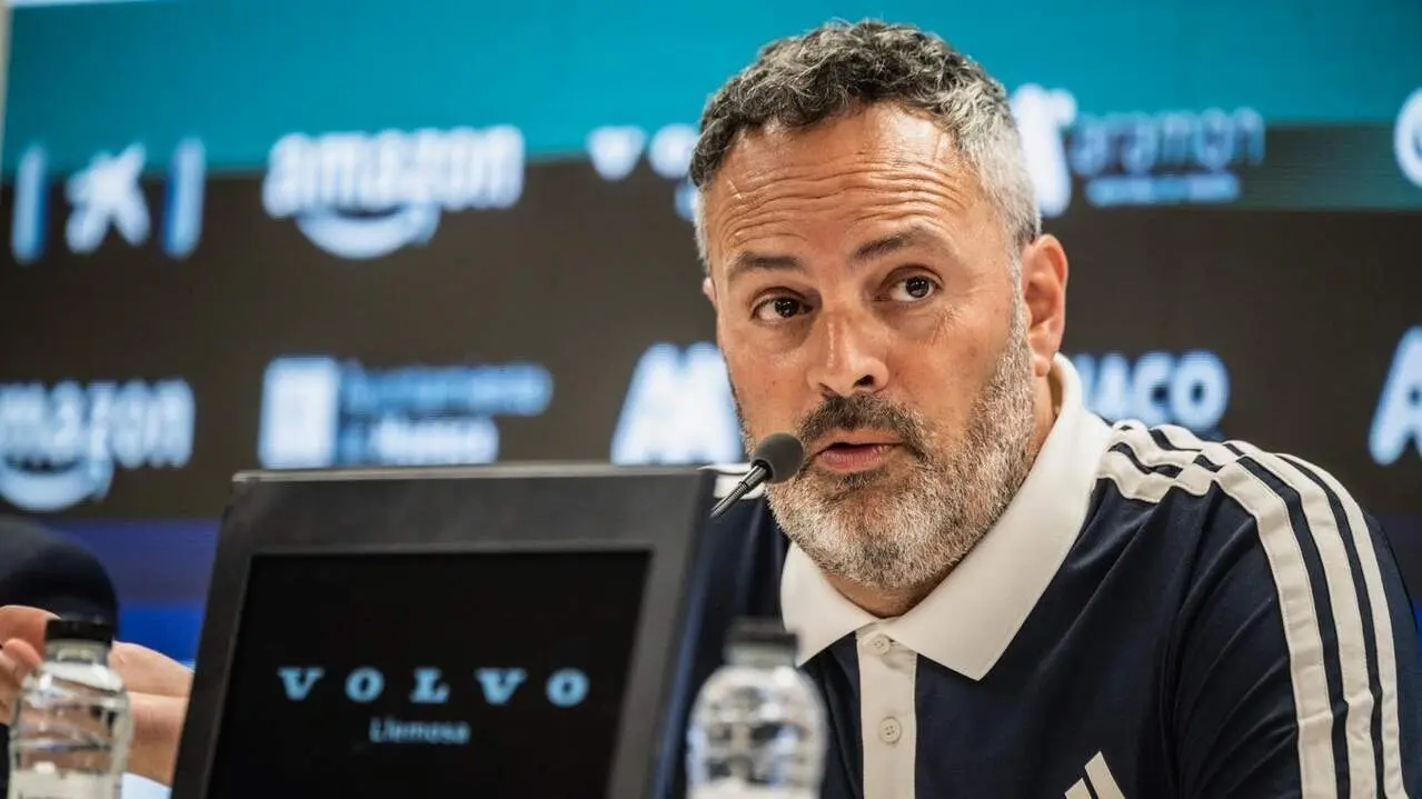 David Navarro, entrenador del Real Zaragoza / Marcos Cebri&aacute;n para Sport Arag&oacute;n y Grupo Arvia