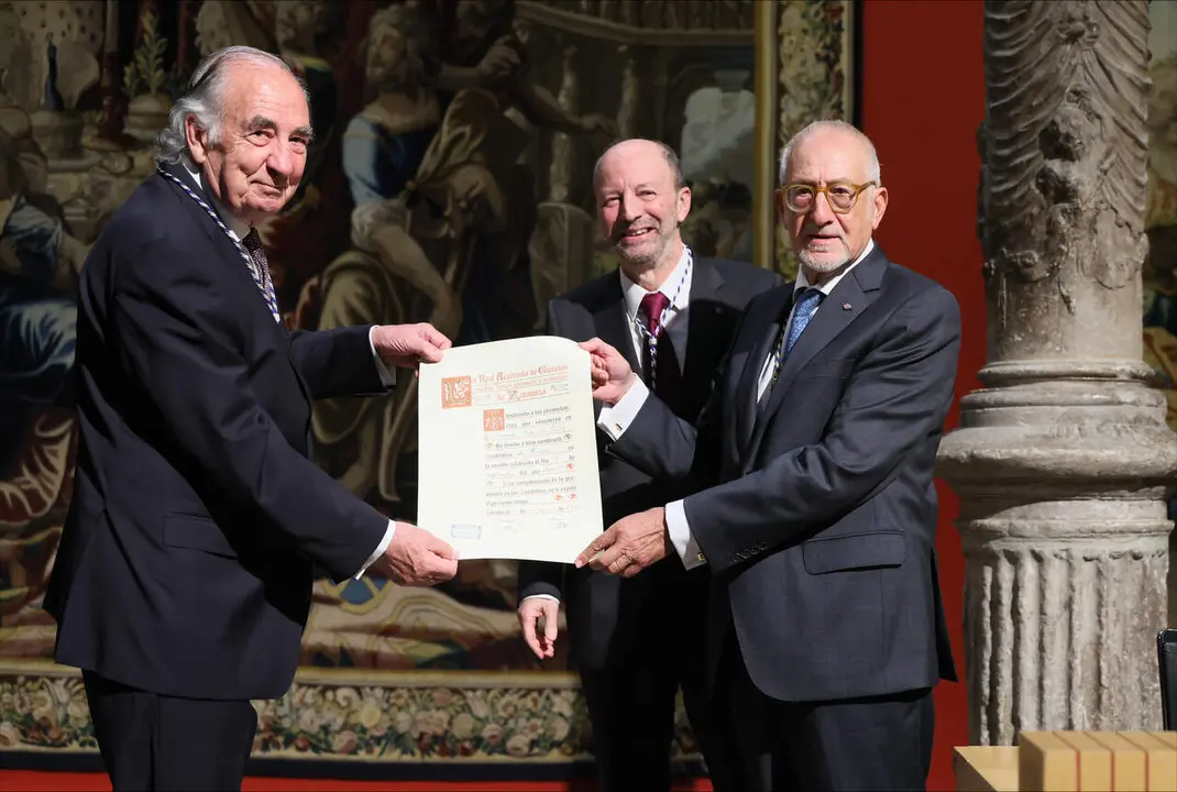 Nombramiento del presidente de Fundación Ibercaja, Amado Franco Lahoz, como Académico de la Real Academia de Ciencias de Zaragoza / Ibercaja Banco