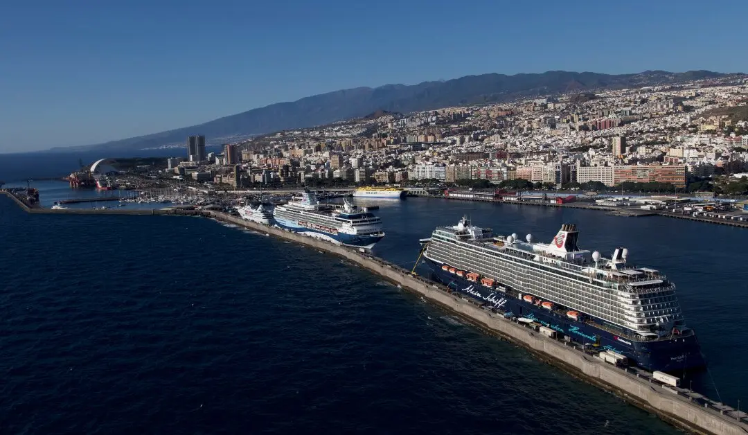 Puerto de Santa Cruz de Tenerife.