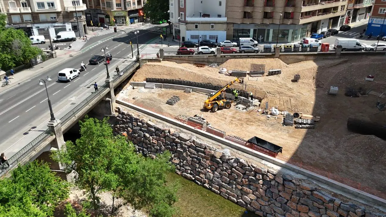 Regeneraci&oacute;n del Huerva a su paso por Zaragoza. /Ayuntamiento de Zaragoza