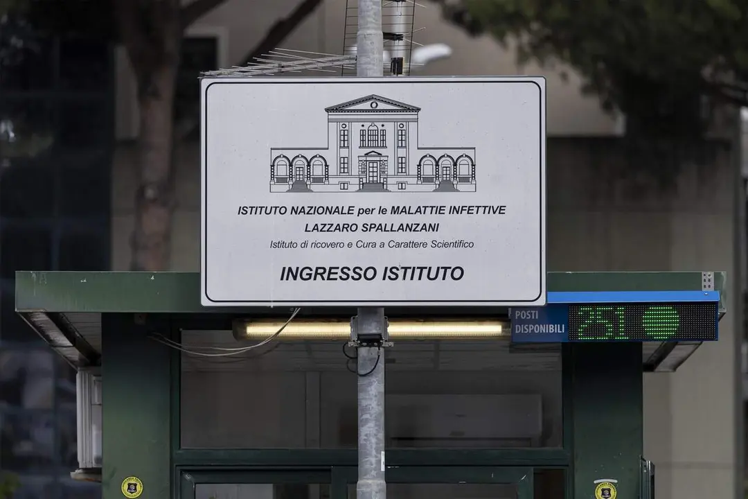 Entrada al Instituto Nacional para Enfermedades Infecciosas Lazzaro Spallanzani de Roma, Italia (archivo). / EP