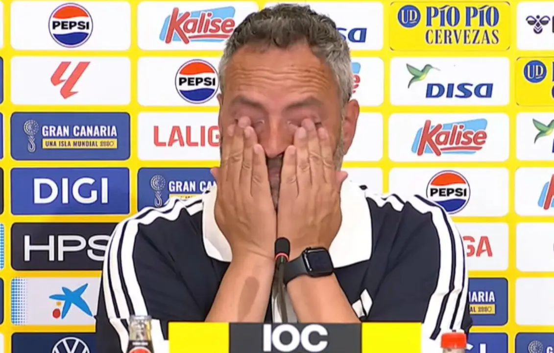 David Navarro, en la rueda de prensa posterior al partido que se consum&oacute; el descenso a Primera RFEF / HOY ARAG&Oacute;N