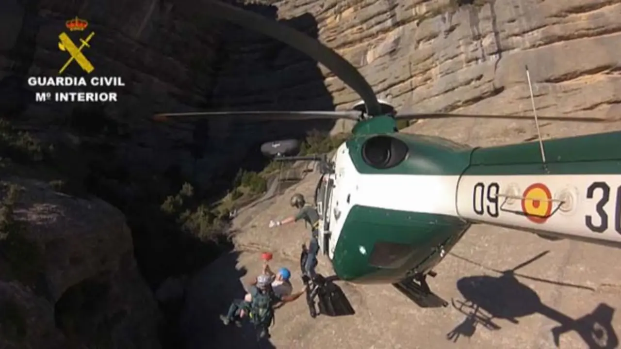 Rescate de la Guardia Civil en el Pirineo aragon&eacute;s - Ministerio del Interior