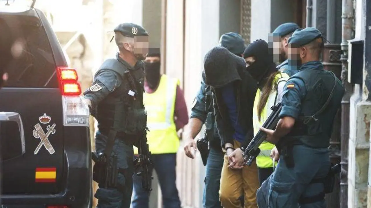 Detenci&oacute;n reciente de un  extremista sospechoso de adoctrinar para cometer atentados /H.A.
