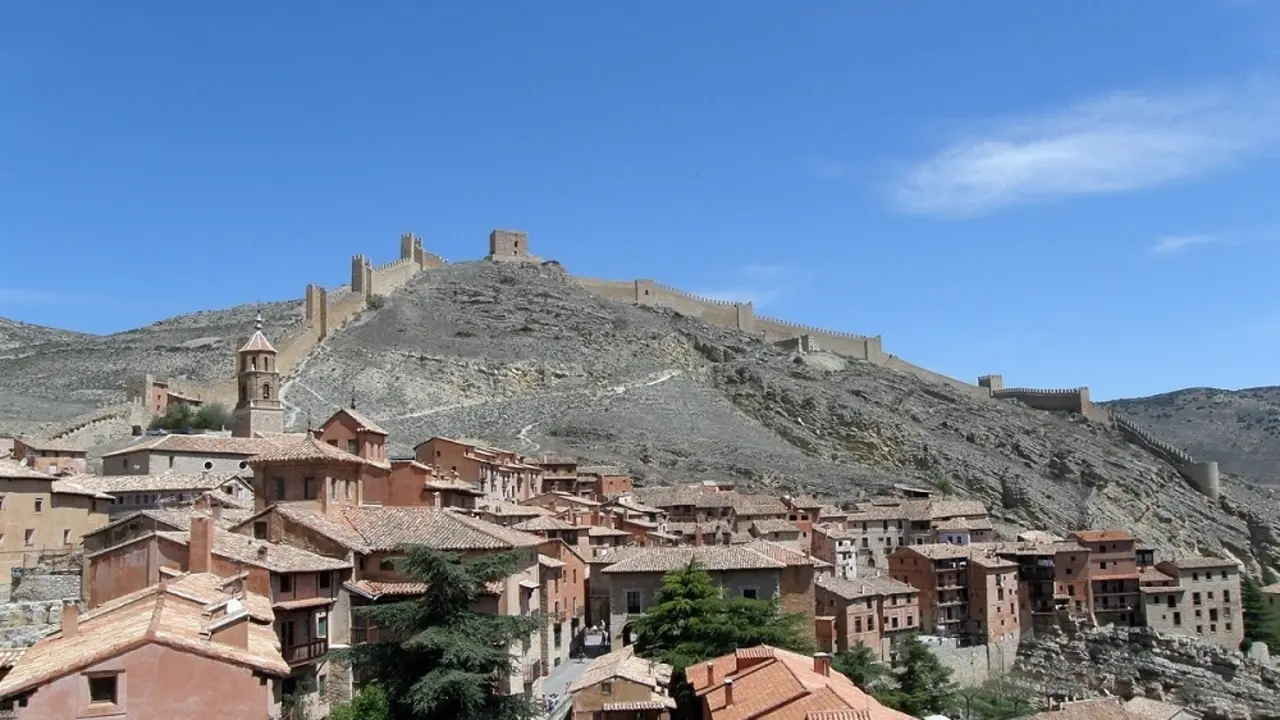 Las murallas de Albarrac&iacute;n