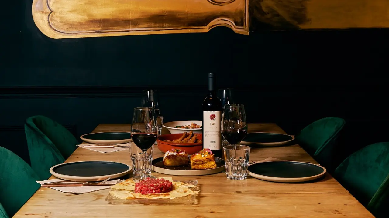 Tajo Bajo es el nuevo restaurante del Grupo Vaquer / HA
