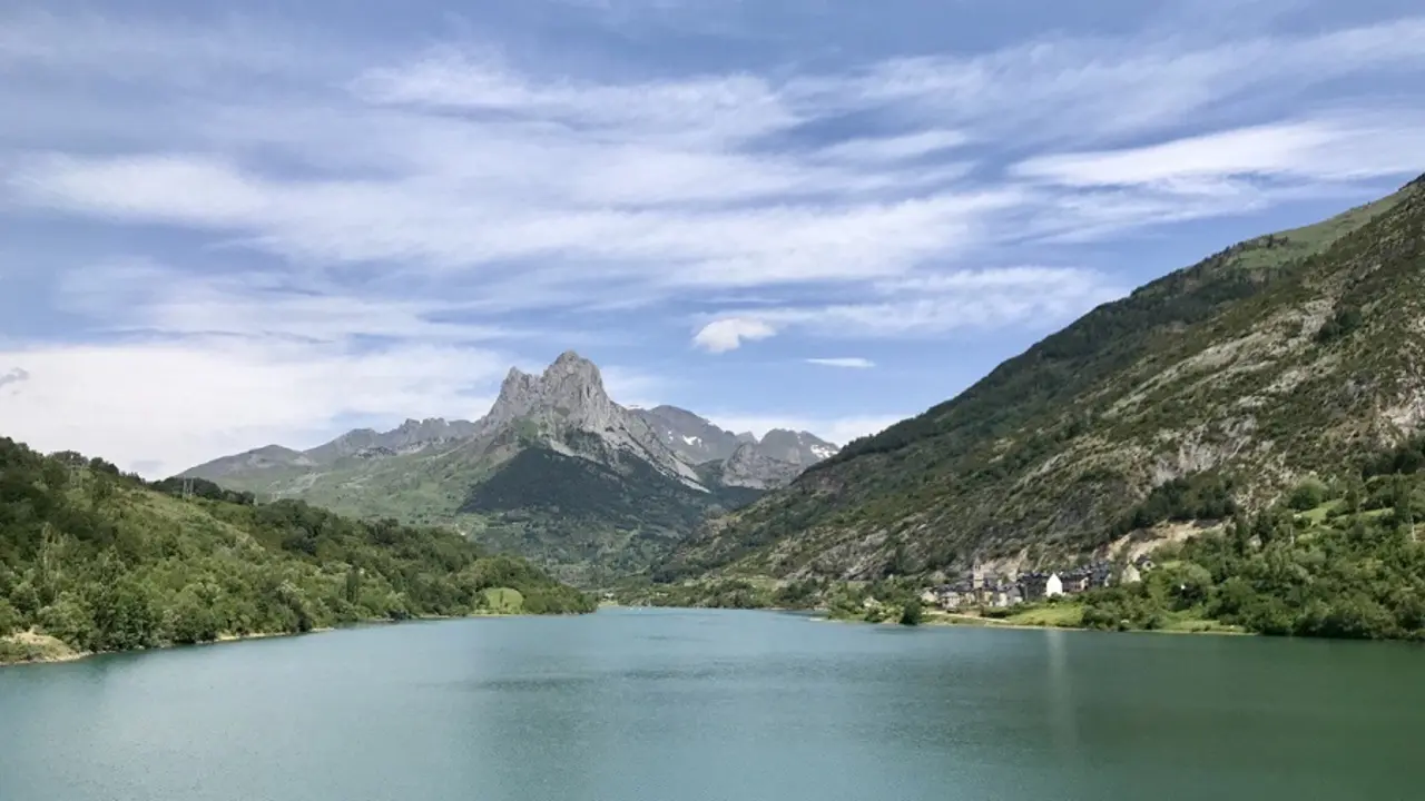 El Valle de Tena / Aramon