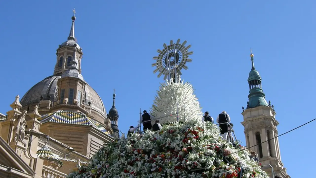 En 1998 la estructura de la Virgen estren&oacute; ubicaci&oacute;n / Nacho Vi&ntilde;au