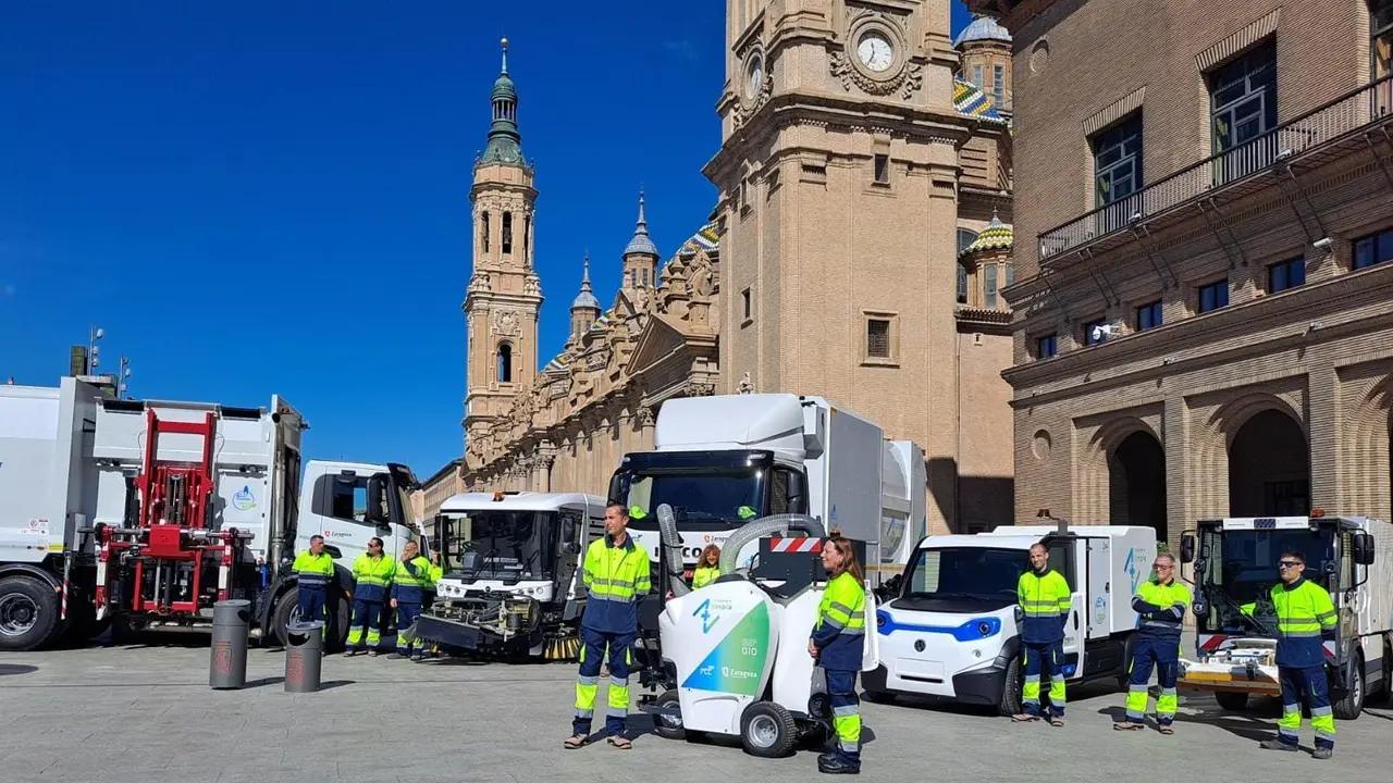 Imagen de archivo de la presentaci&oacute;n de la contrata de limpieza de FCC en Zaragoza.