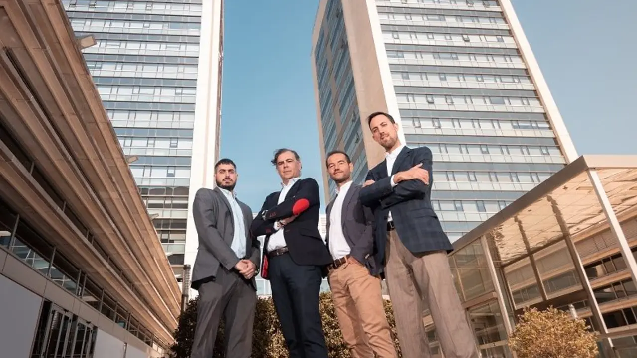 El equipo de Switching Consulting tiene su sede en el WTCZ / HA