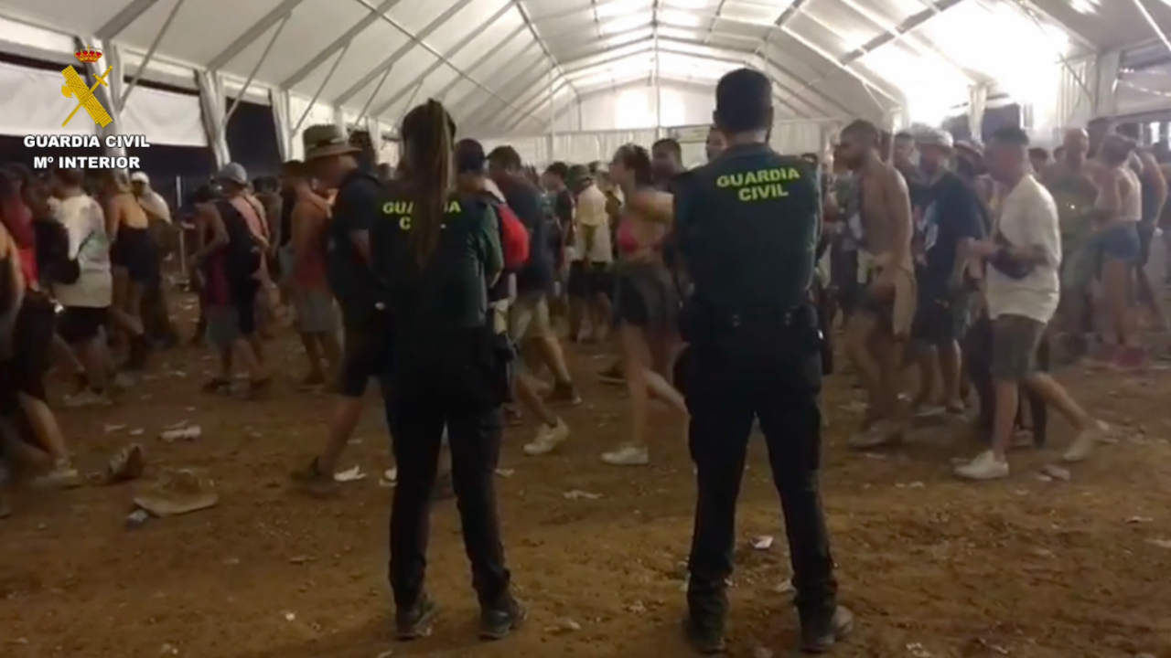 Imagen de la Guardia civil ejerciendo labores de vigilancia en el 'Monegros Desert Ferstival' / GC