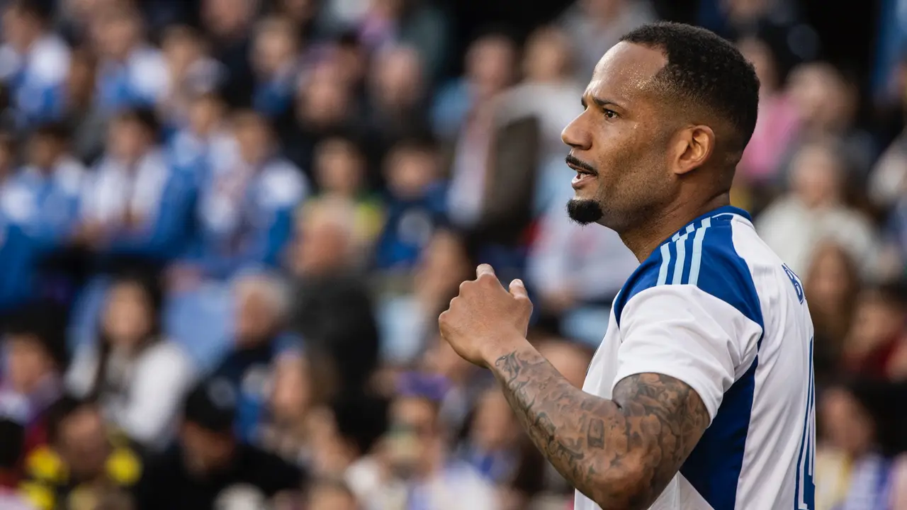 Beb&eacute; con el Real Zaragoza / MARCOS CEBRI&Aacute;N