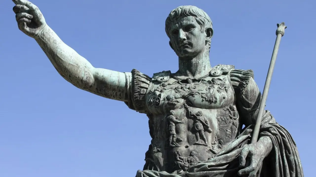 Augusto fue el primer emperador romano / alessandro0770 para Canva.com