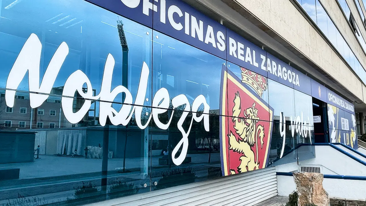 Oficinas Real Zaragoza / RZ