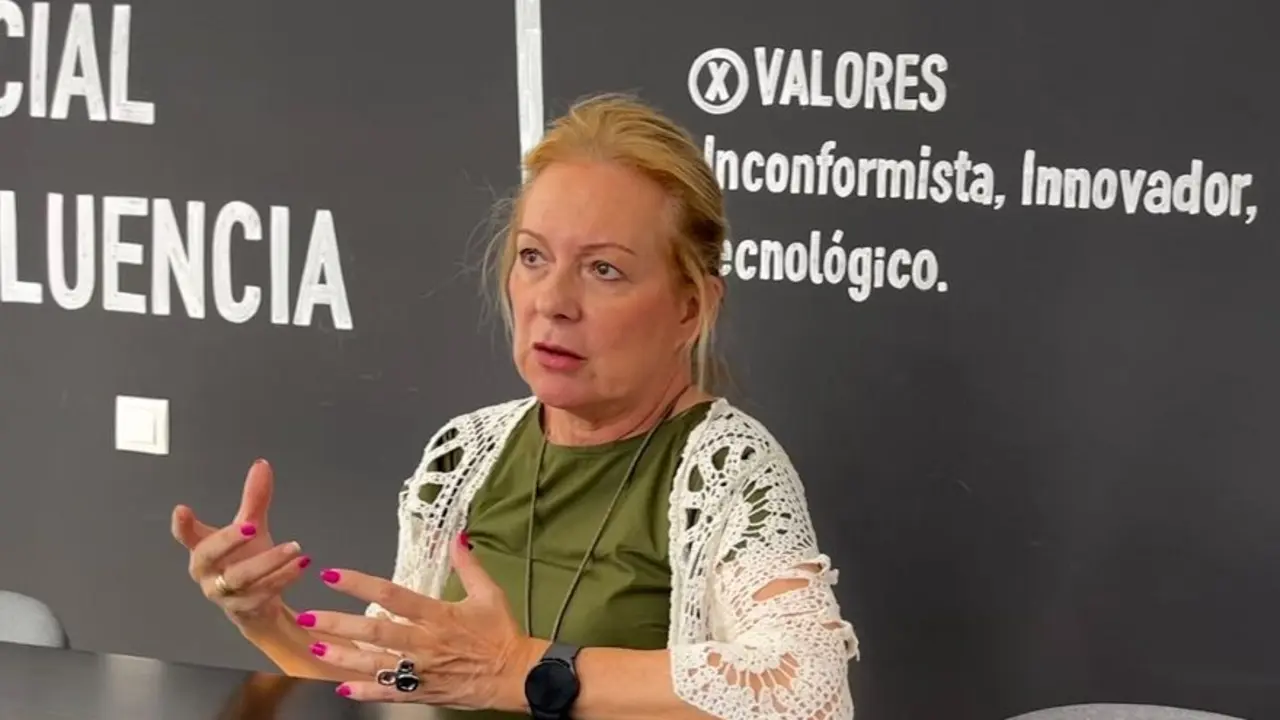 Mar&iacute;a Jes&uacute;s Lorente, durante la entrevista en la redacci&oacute;n / HOY ARAG&Oacute;N