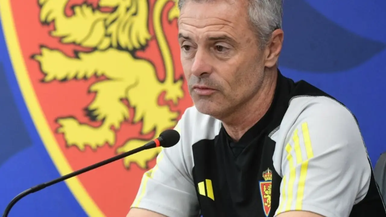 Escrib&aacute; en sala de prensa / TINO GIL-REAL ZARAGOZA