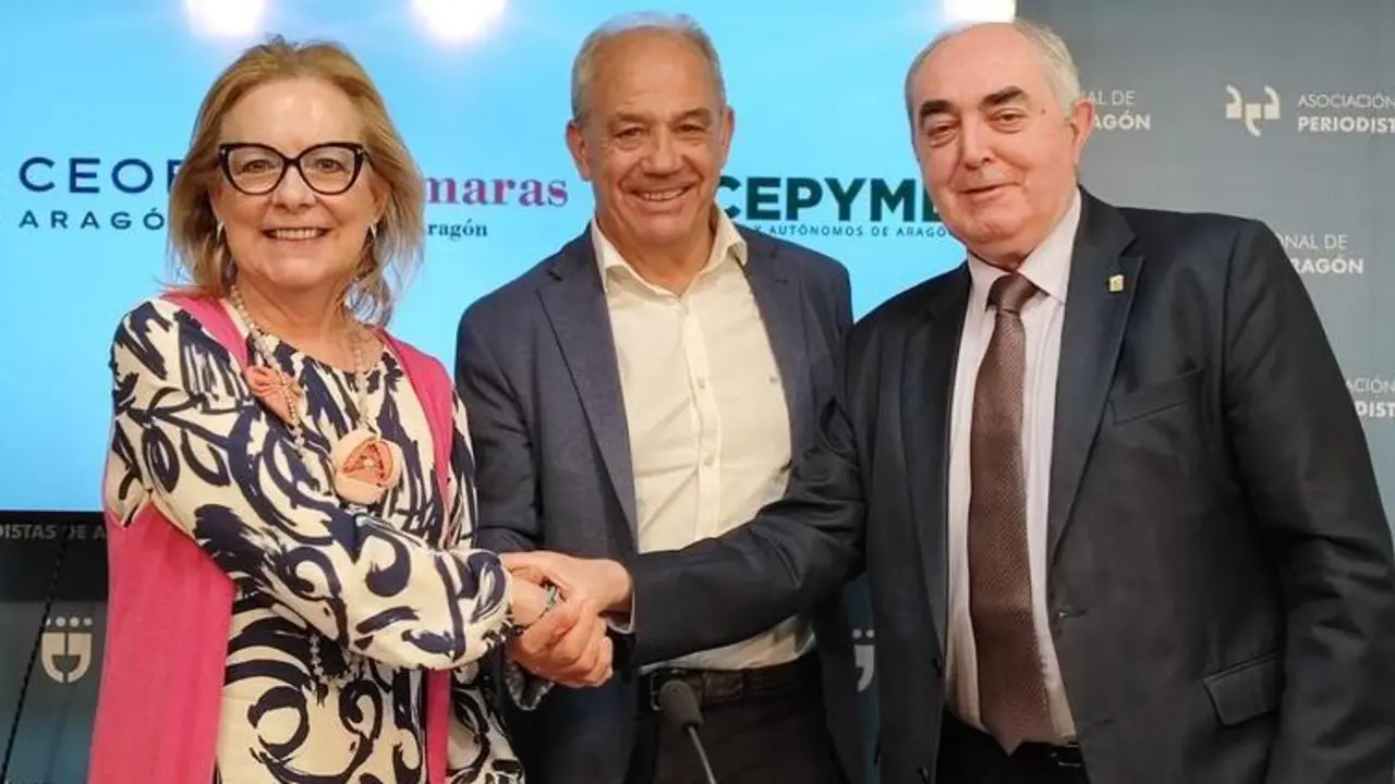 Varios l&iacute;deres empresariales de CEOE y Cepyme durante un acto p&uacute;blico / HOY ARAG&Oacute;N