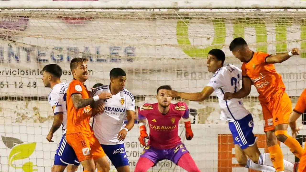 El Real Zaragoza en El Clariano / REAL ZARAGOZA