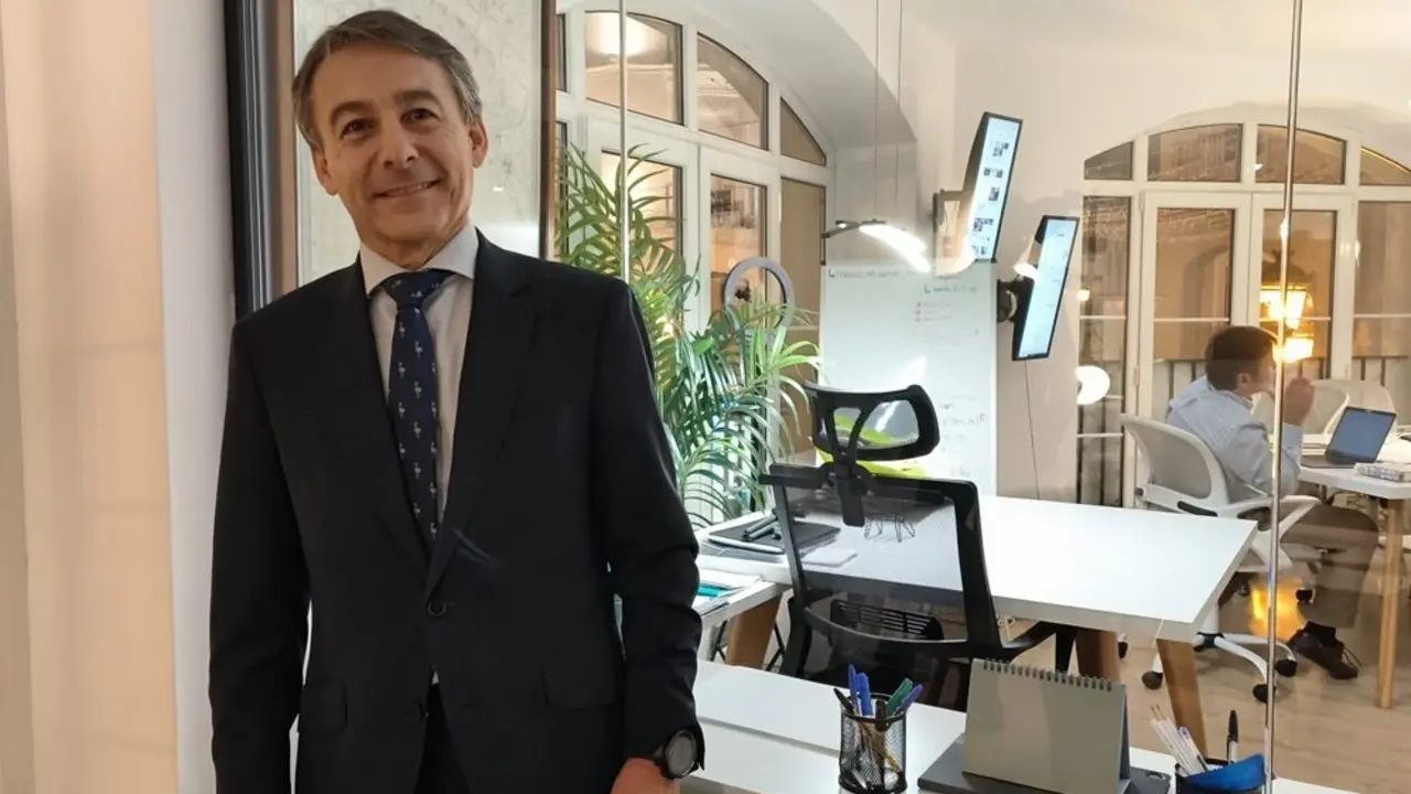 Javier Mart&iacute;nez, en la redacci&oacute;n de HOY ARAG&Oacute;N / HA
