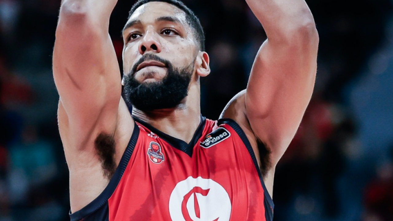 Okafor / CASADEMONT