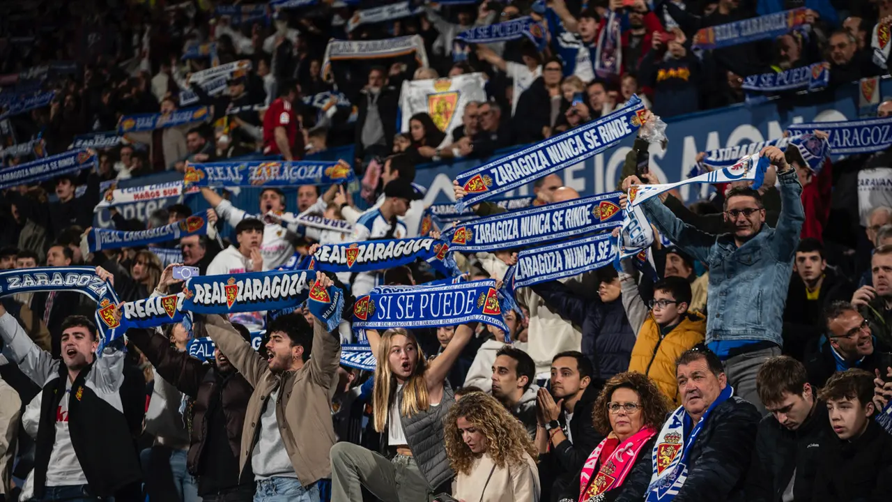 Afici&oacute;n del Real Zaragoza / MARCOS CEBRI&Aacute;N