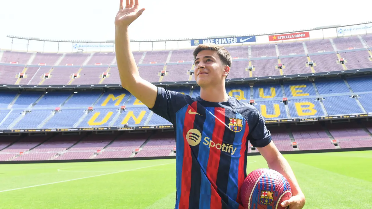 Pablo Torre con el Bar&ccedil;a / F.C BARCELONA