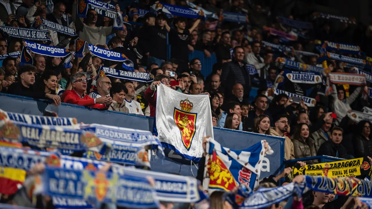 Afici&oacute;n del Real Zaragoza / MARCOS CEBRI&Aacute;N