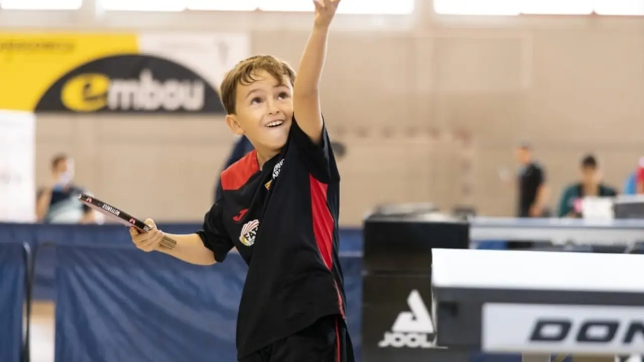 Utebo y el tenis de mesa: Lucas &Aacute;lvarez lidera el ranking nacional de este deporte. / HA
