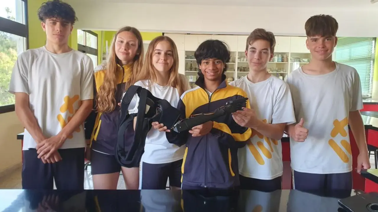 Alumnos y alumnas de secundaria del colegio Mercedarias Zaragoza