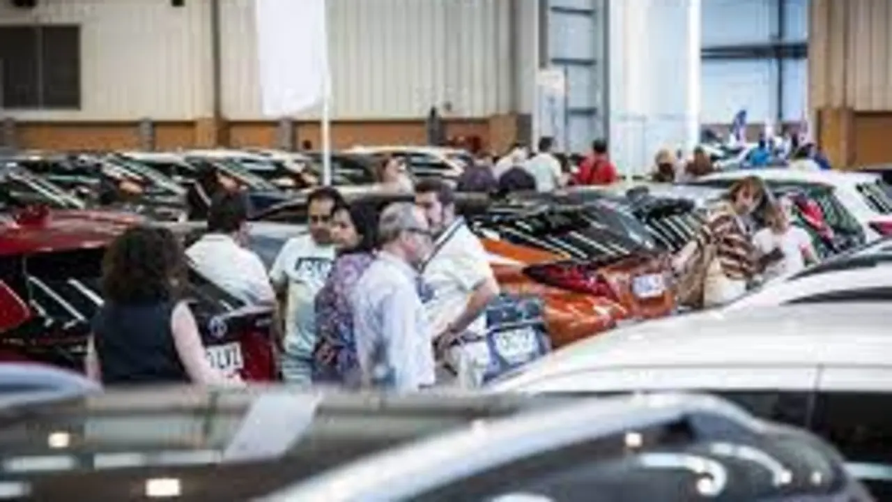 Sal&oacute;n de veh&iacute;culos de ocasi&oacute;n y km 0 Stock-car, en la Feria de Zaragoza