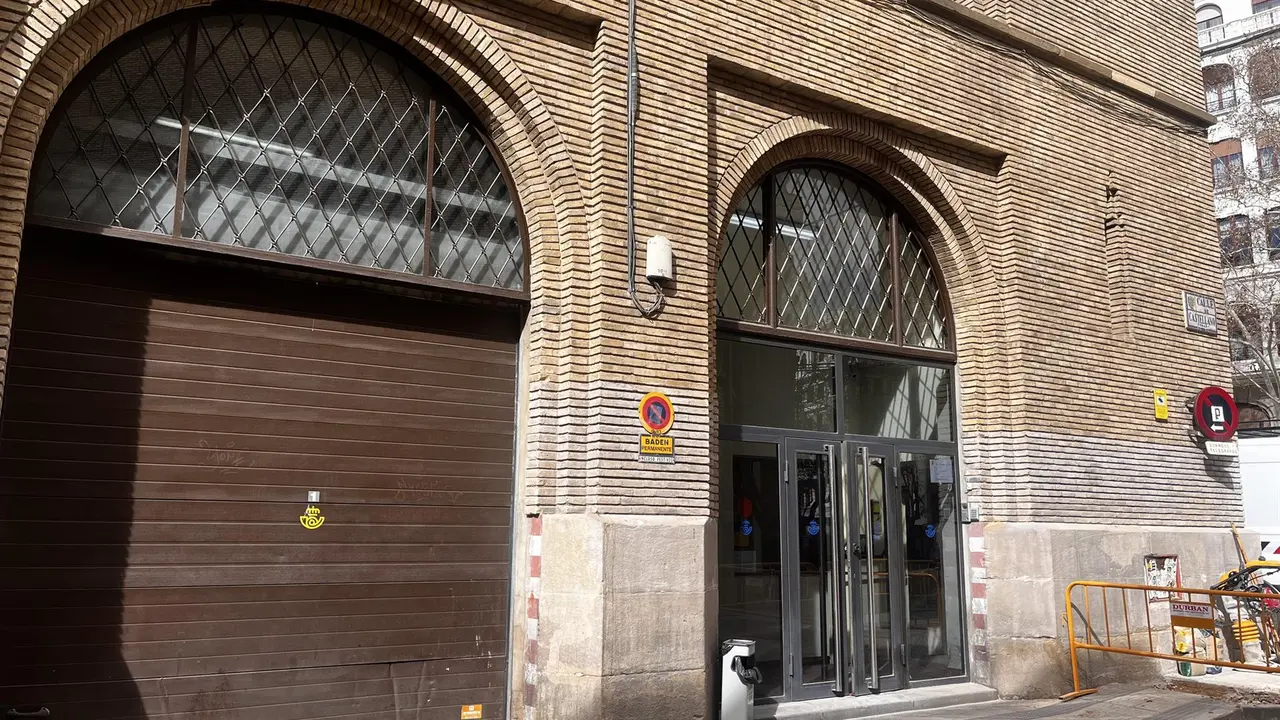 Acceso provisional de la oficina principal de Correos para las pr&oacute;ximas cuatro semanas. Europa Press