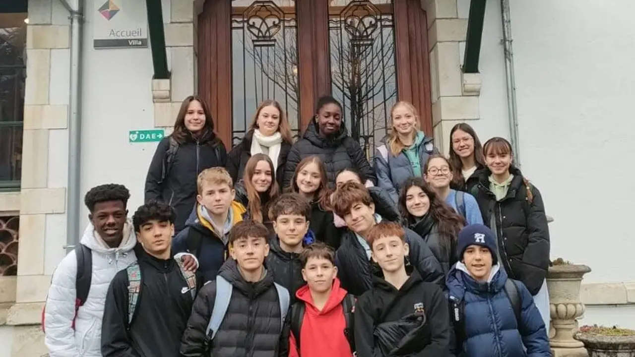 Escuelas P&iacute;as de zaragoza es un centro biling&uuml;e desde 2011