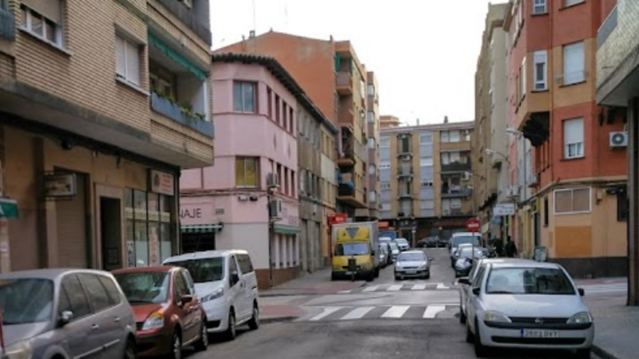 Imagen de la calle Lastanosa, en el barrio de Delicias, donde tuvieron lugar los hechos /H.A.