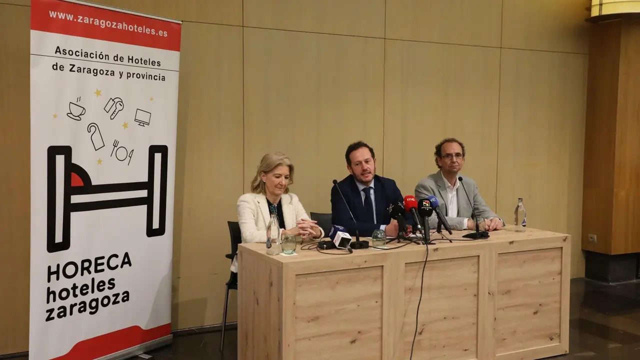 Presentaci&oacute;n de las previsiones de ocupaci&oacute;n en Semana Santa. / Horeca