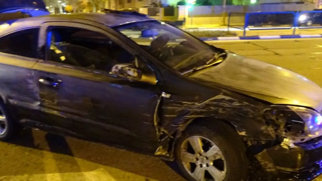 Imagen del veh&iacute;culo fugado tras la persecuci&oacute;n policial /H.A.