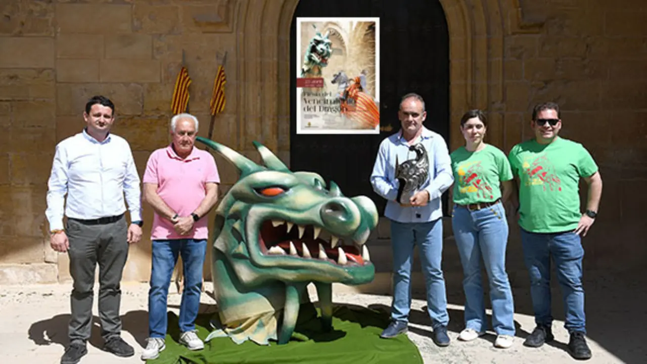 De izquierda a derecha, M.A. Estevan, J. Pardo, A. Alcaraz, M. Alqu&eacute;zar y T. Lizana en la presentaci&oacute;n de las actividades.