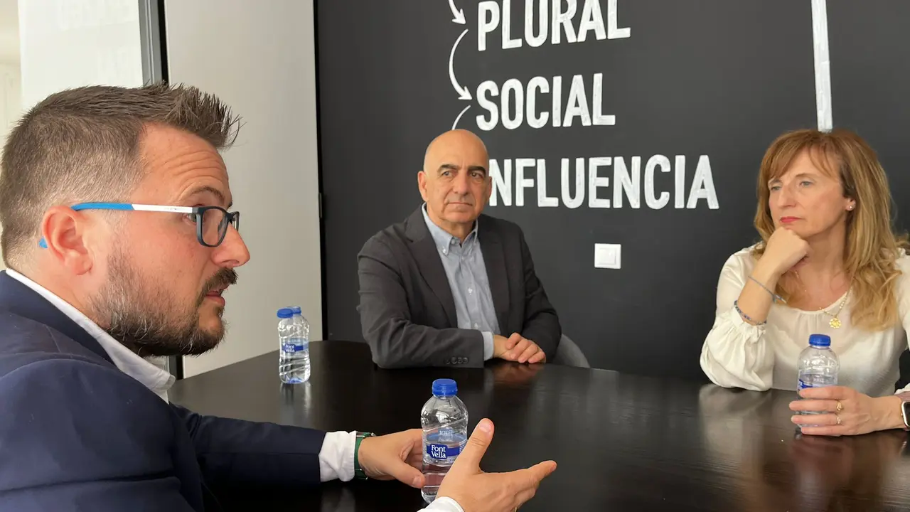 Jorge Guill&eacute;n (Idom), Zoilo R&iacute;os y Ana Cristina Fraile (Grupo Forestalia)