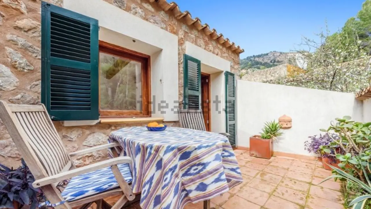 Chalet adosado en venta en en Fornalutx / Idealista