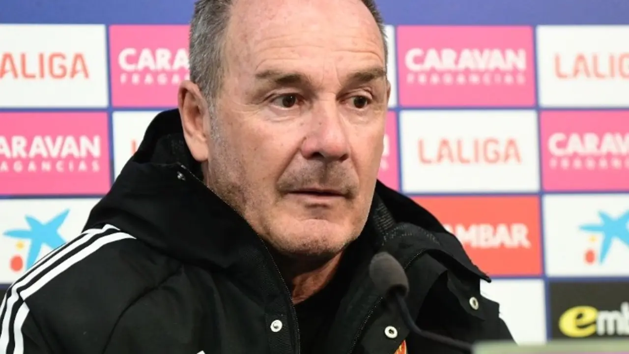 V&iacute;ctor Fern&aacute;ndez en la sala de prensa / REAL ZARAGOZA